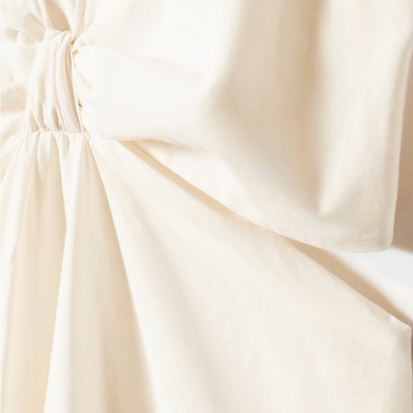 Elegant Cream Sleeveless Dress - Picture 4 of 7